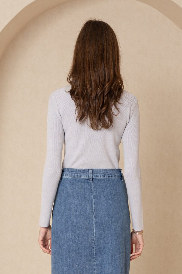 Light Blue Crewneck Sweater Fashion - Image 3